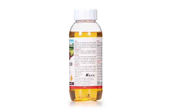 6%联菊·啶虫脒微乳剂-凯瑞克 产品性能: 本品由烟碱类化合物啶虫脒和属于拟除虫菊类化合物联苯菊酯复配而成的杀虫剂,主要作用是干扰神经系统,通过抑制乙酰胆碱受体结合和破坏害虫神经正常传导,导致害虫出现痉挛,麻痹而死亡。具有触杀、胃毒、内吸作用,可有效防治番茄白粉虱。 6%联菊·啶虫脒微乳剂-凯瑞克 产品性能: 本品由烟碱类化合物啶虫脒和属于拟除虫菊类化合物联苯菊酯复配而成的杀虫剂,主要作用是干扰神经系统,通过抑制乙酰胆碱受体结合和破坏害虫神经正常传导,导致害虫出现痉挛,麻痹而死亡。具有触杀、胃毒、内吸作用,可有效防治番茄白粉虱。